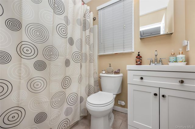 27 June Walk, Long Beach, NY 11561