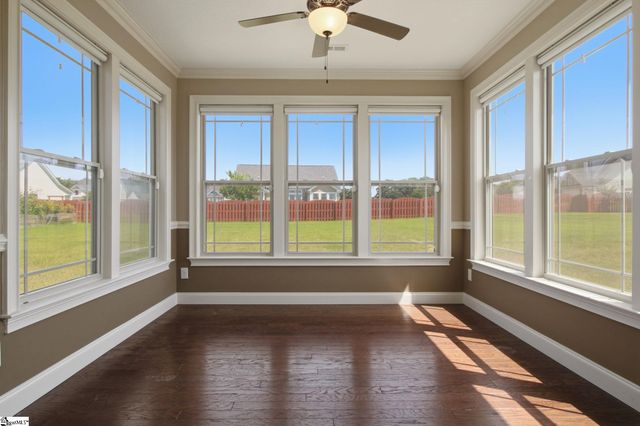 222 Creekside Farms Way, Moore, SC 29334