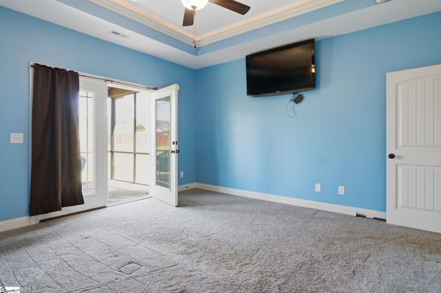 222 Creekside Farms Way, Moore, SC 29334