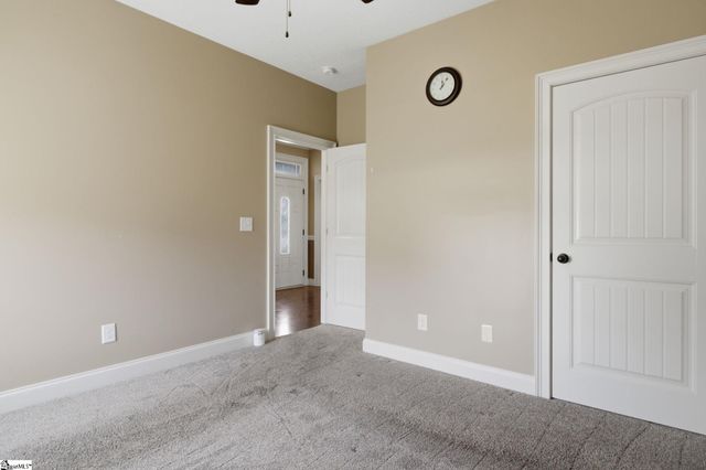 222 Creekside Farms Way, Moore, SC 29334