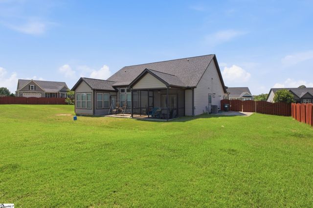 222 Creekside Farms Way, Moore, SC 29334