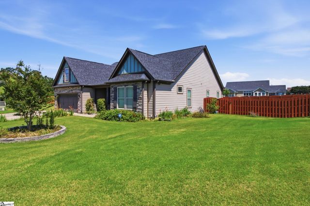 222 Creekside Farms Way, Moore, SC 29334