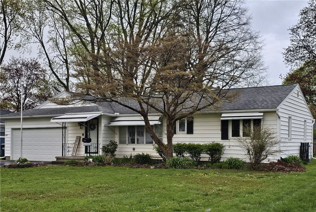 66 Everclay Drive, Greece, NY 14616