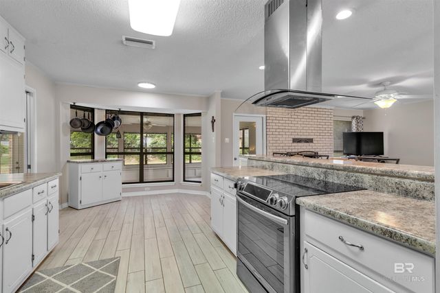 1413 Pineridge Drive, Gulf Shores, AL 36542