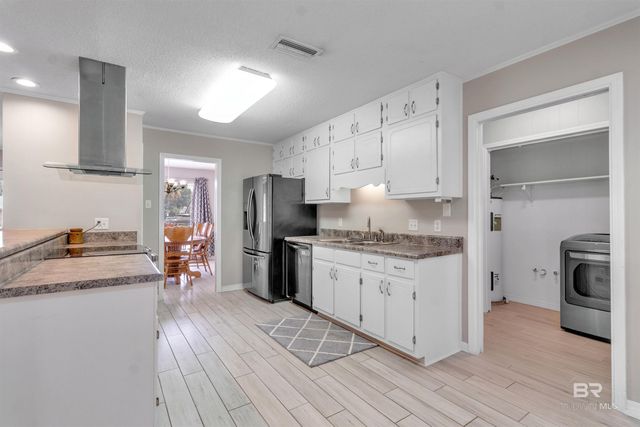 1413 Pineridge Drive, Gulf Shores, AL 36542