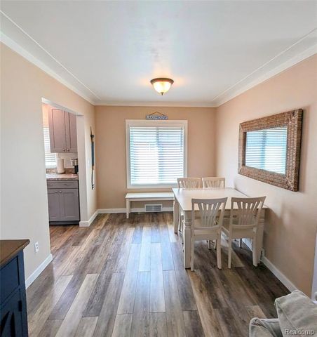 2525 Davista Drive, Highland, MI 48356