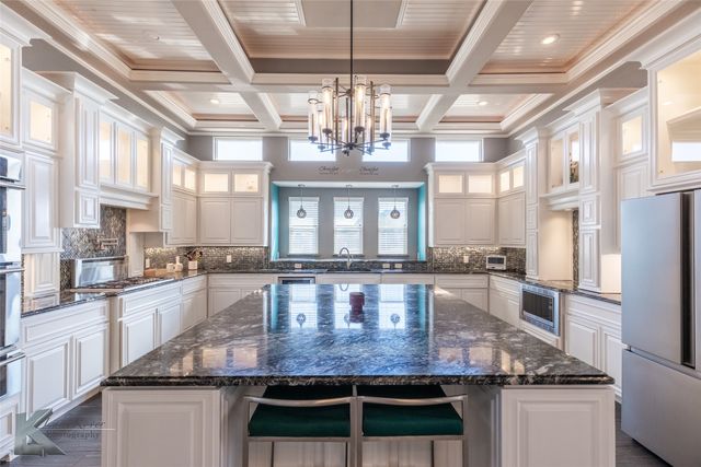 302 Southwind Circle, Abilene, TX 79602