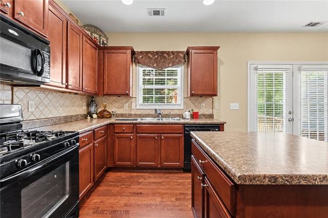 3732 Lake Enclave Way, Atlanta, GA 30349