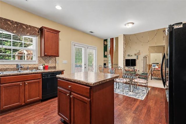 3732 Lake Enclave Way, Atlanta, GA 30349