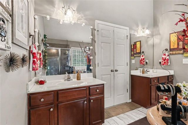 3732 Lake Enclave Way, Atlanta, GA 30349