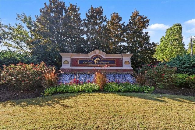 3732 Lake Enclave Way, Atlanta, GA 30349