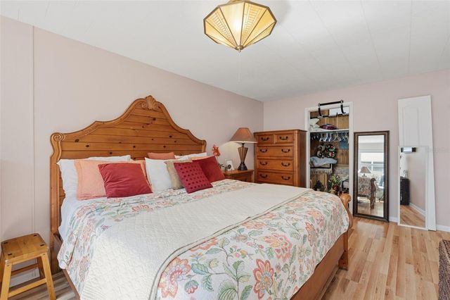 1235 S HIGHLAND AVENUE 1-207, Clearwater, FL 33756