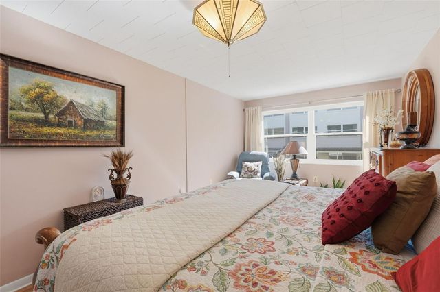 1235 S HIGHLAND AVENUE 1-207, Clearwater, FL 33756