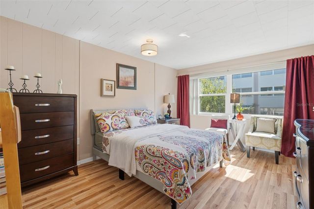 1235 S HIGHLAND AVENUE 1-207, Clearwater, FL 33756