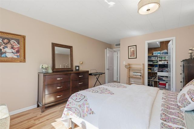 1235 S HIGHLAND AVENUE 1-207, Clearwater, FL 33756