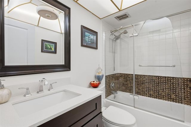 1235 S HIGHLAND AVENUE 1-207, Clearwater, FL 33756