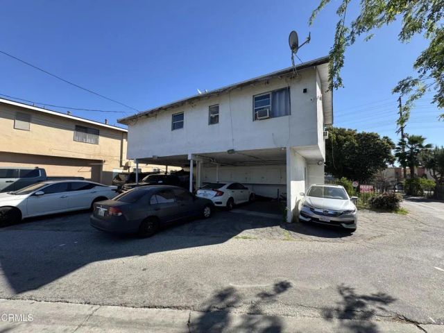 6853 Fulton Avenue, North Hollywood, CA 91605