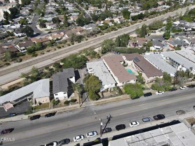 6853 Fulton Avenue, North Hollywood, CA 91605