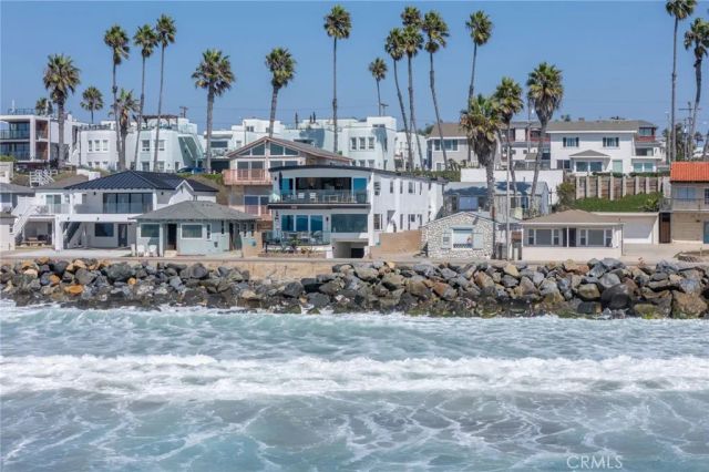516 S The Strand #B, Oceanside, CA 92054