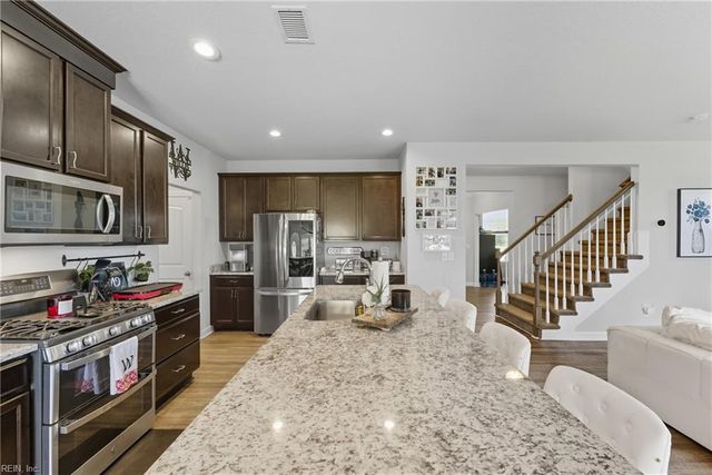 1517 Lookout CT, Chesapeake, VA 23323