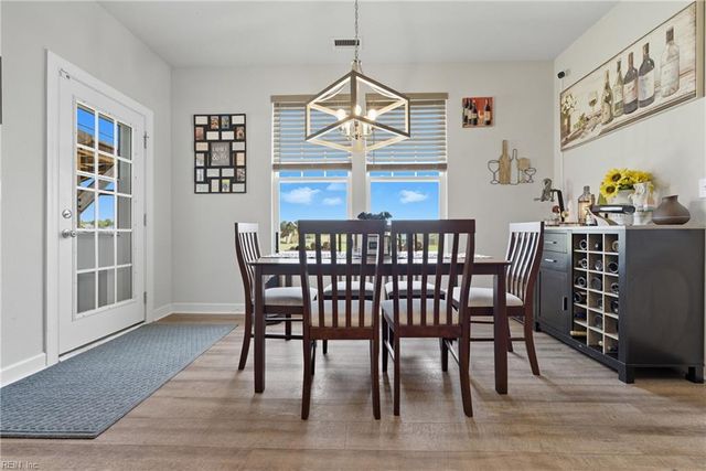 1517 Lookout CT, Chesapeake, VA 23323