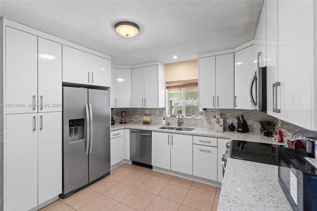 5300 NW 30th Place, Miami, FL 33142