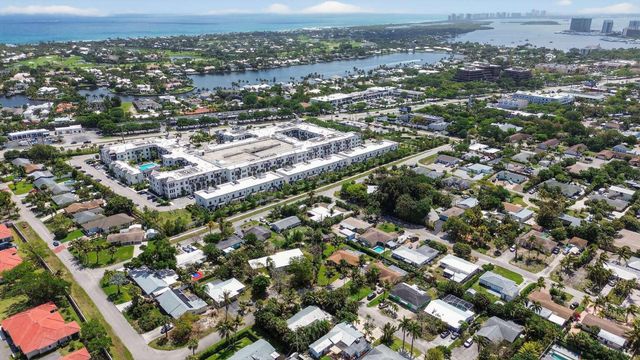 1773 Ocala Road, North Palm Beach, FL 33408