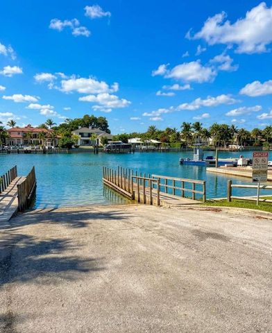 1773 Ocala Road, North Palm Beach, FL 33408