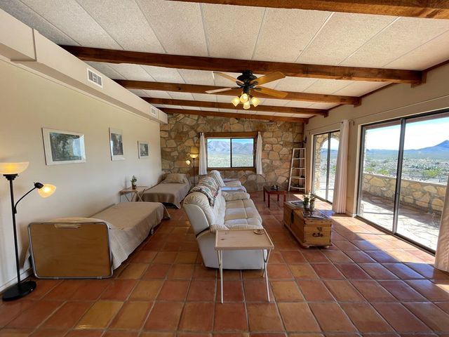 1998 Nodeerhere Rd, Terlingua, TX 79852