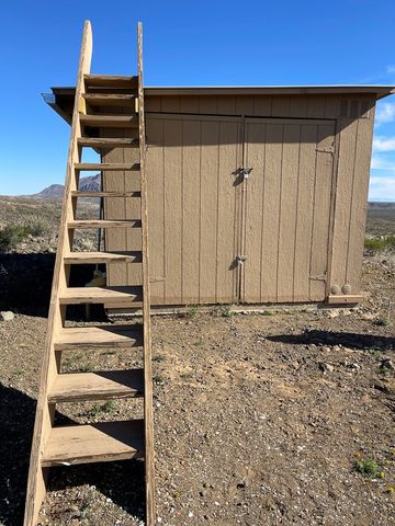 1998 Nodeerhere Rd, Terlingua, TX 79852