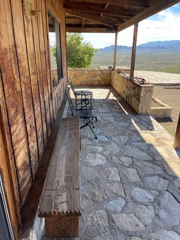 1998 Nodeerhere Rd, Terlingua, TX 79852