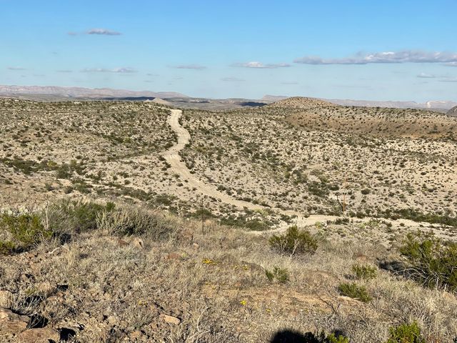 1998 Nodeerhere Rd, Terlingua, TX 79852