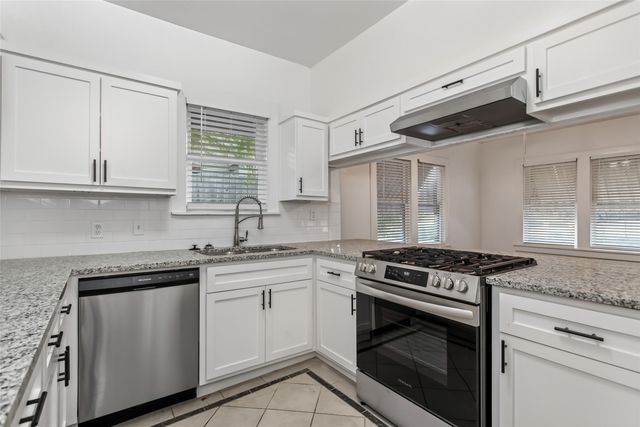 5708 Live Oak Street, Dallas, TX 75206