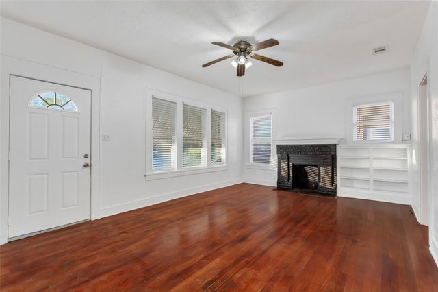 5708 Live Oak Street, Dallas, TX 75206