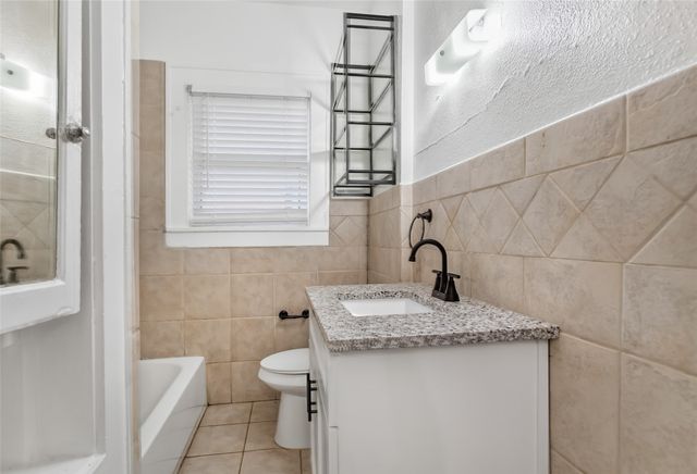 5708 Live Oak Street, Dallas, TX 75206