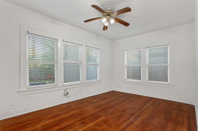 5708 Live Oak Street, Dallas, TX 75206