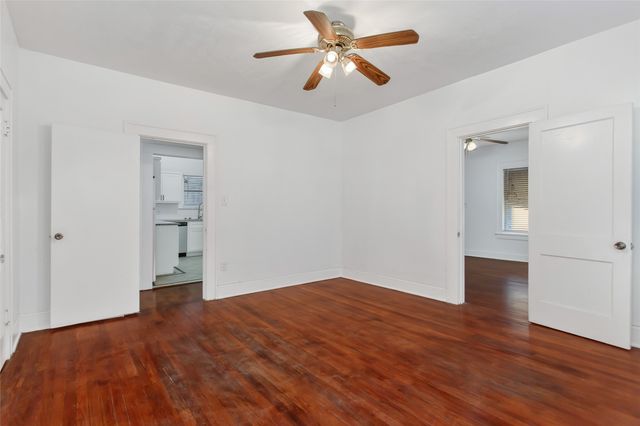 5708 Live Oak Street, Dallas, TX 75206