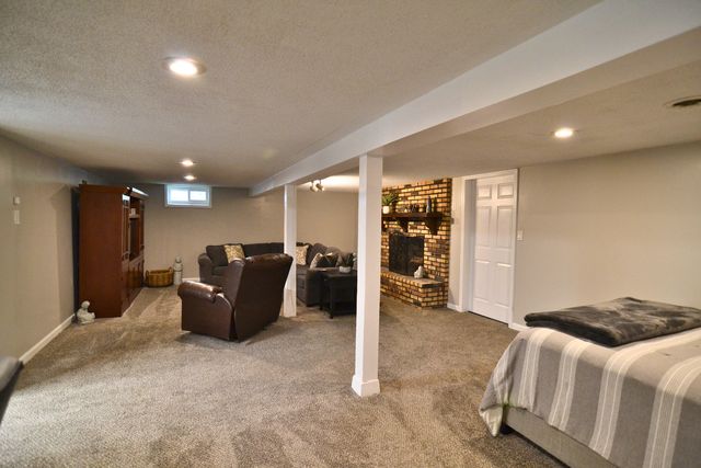 2550 Cody Street, Bettendorf, IA 52722