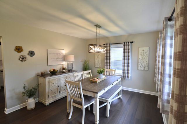 2550 Cody Street, Bettendorf, IA 52722