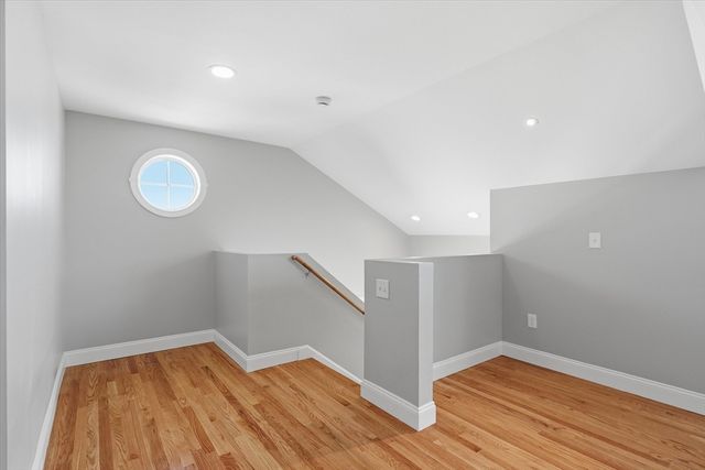 27 Bittersweet Ln, Hampton, NH 03842