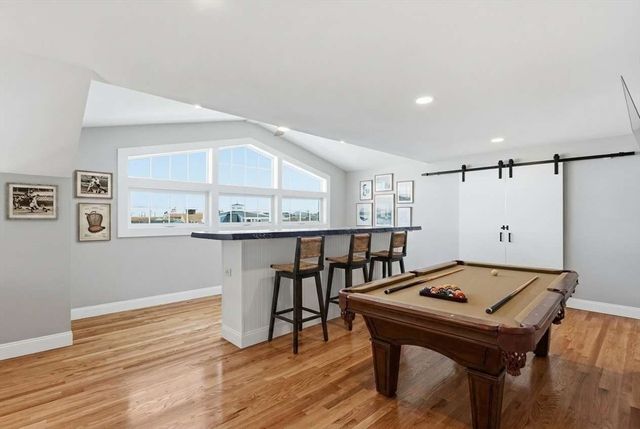 27 Bittersweet Ln, Hampton, NH 03842