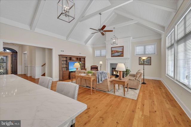 378 FERN LN, Lancaster, PA 17601