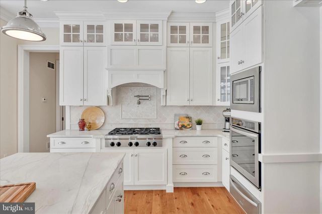 378 FERN LN, Lancaster, PA 17601