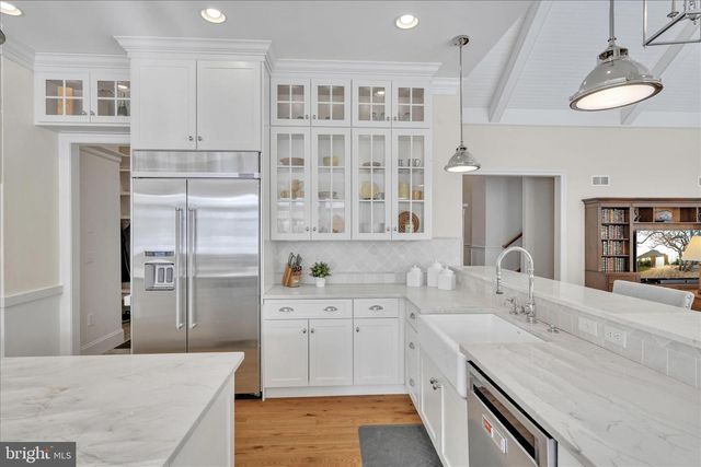 378 FERN LN, Lancaster, PA 17601