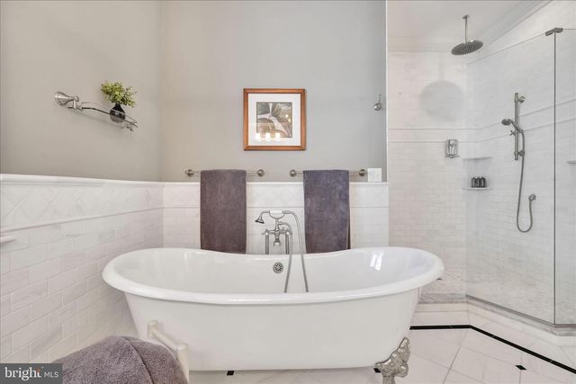 378 FERN LN, Lancaster, PA 17601