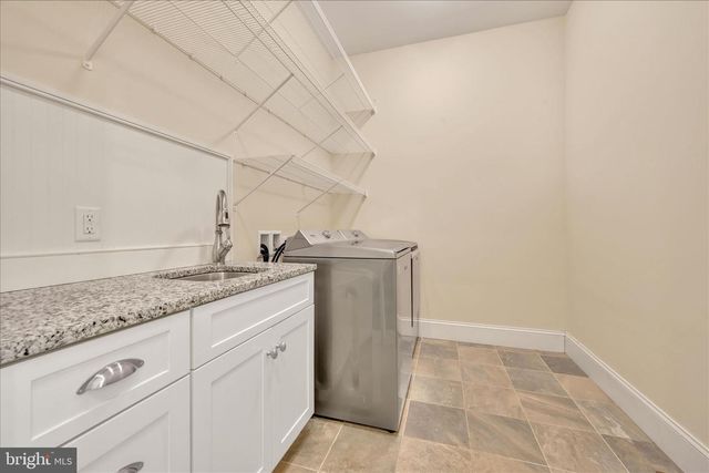 378 FERN LN, Lancaster, PA 17601