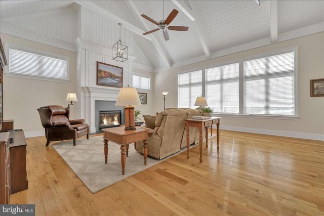 378 FERN LN, Lancaster, PA 17601