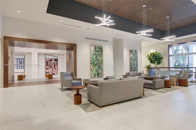 1756 N Bayshore Dr 20F, Miami, FL 33132