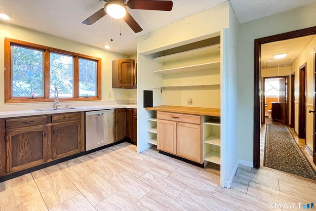 399 West Woods Road, Hamden, CT 06518