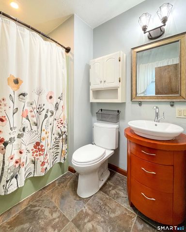 399 West Woods Road, Hamden, CT 06518